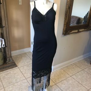 Betsy Johnson Long a Black Fringe Dress med Sexy
